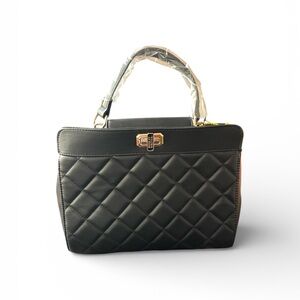 Badgley Mischka Black‎ Quilted Satchel